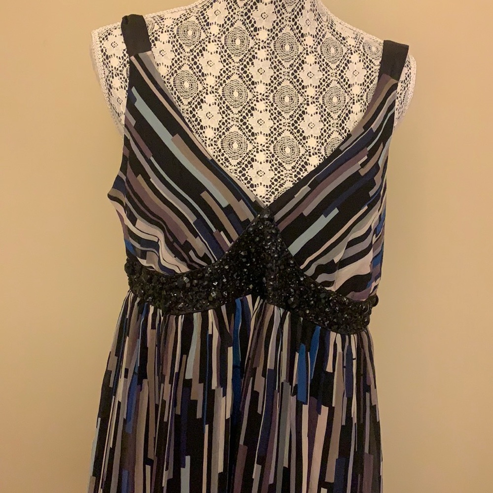 Vertigo dress - Picture 4 of 12